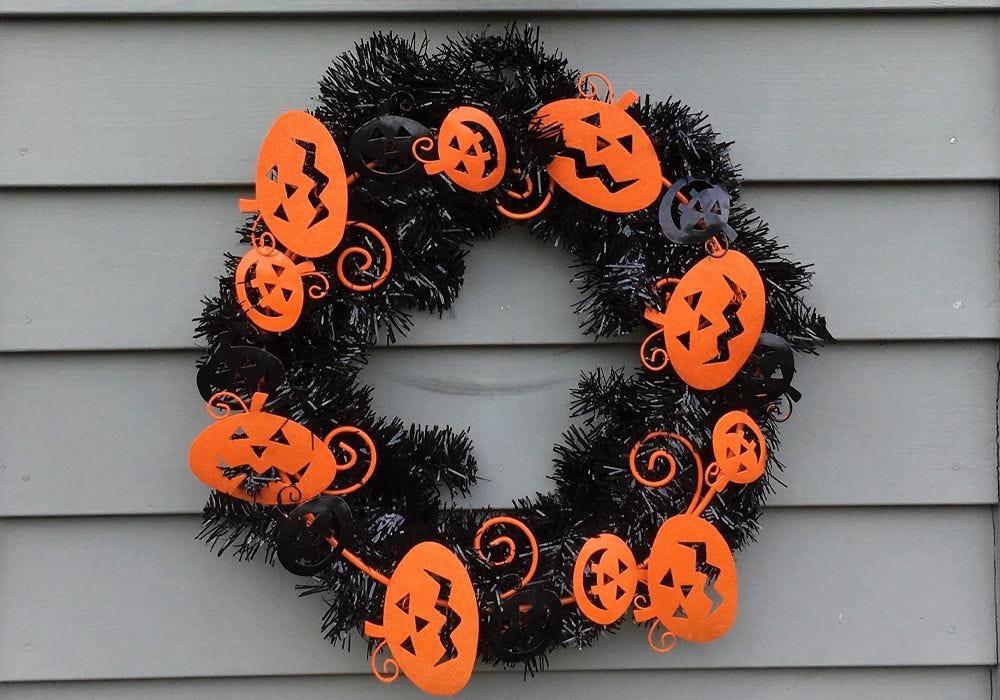 How to Make a Halloween Wreath